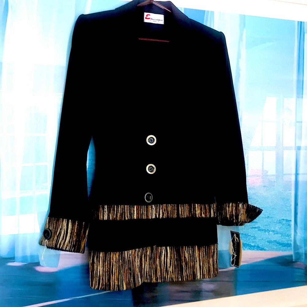 Stunning French long fitted Equivogue jacket with lovely detail